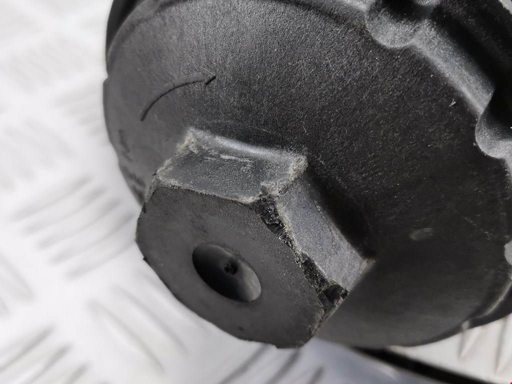 Корпус масляного фильтра MITSUBISHI Lancer X CX, CY,CZ 2007-2017