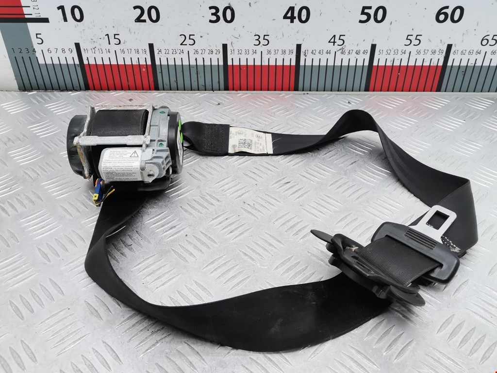 Ремень безопасности передний правый VOLKSWAGEN Golf V 2003-2009