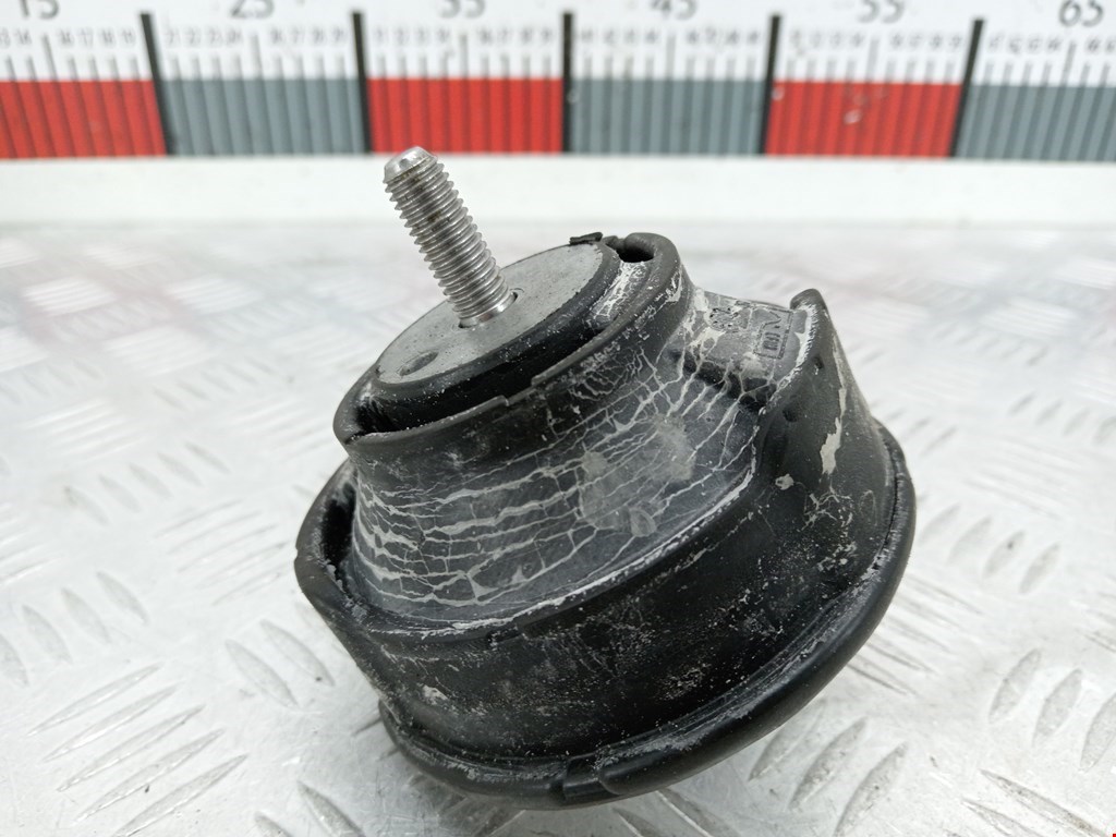 Подушка (опора) крепления двигателя BMW 3-Series (E46) (1998-2007)