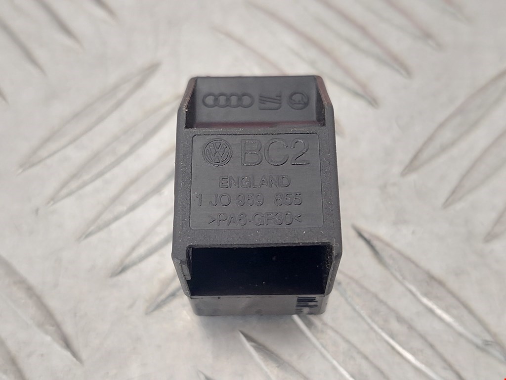 Кнопка стеклоподъемника VOLKSWAGEN Passat B5 1997-2005