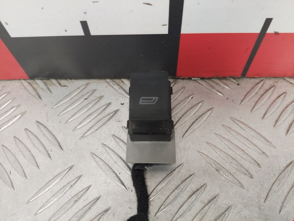 Кнопка стеклоподъемника AUDI A6 C5 1997-2004