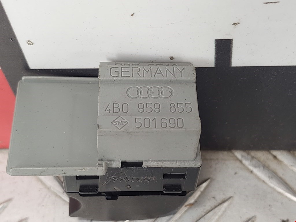 Кнопка стеклоподъемника AUDI A6 C5 1997-2004