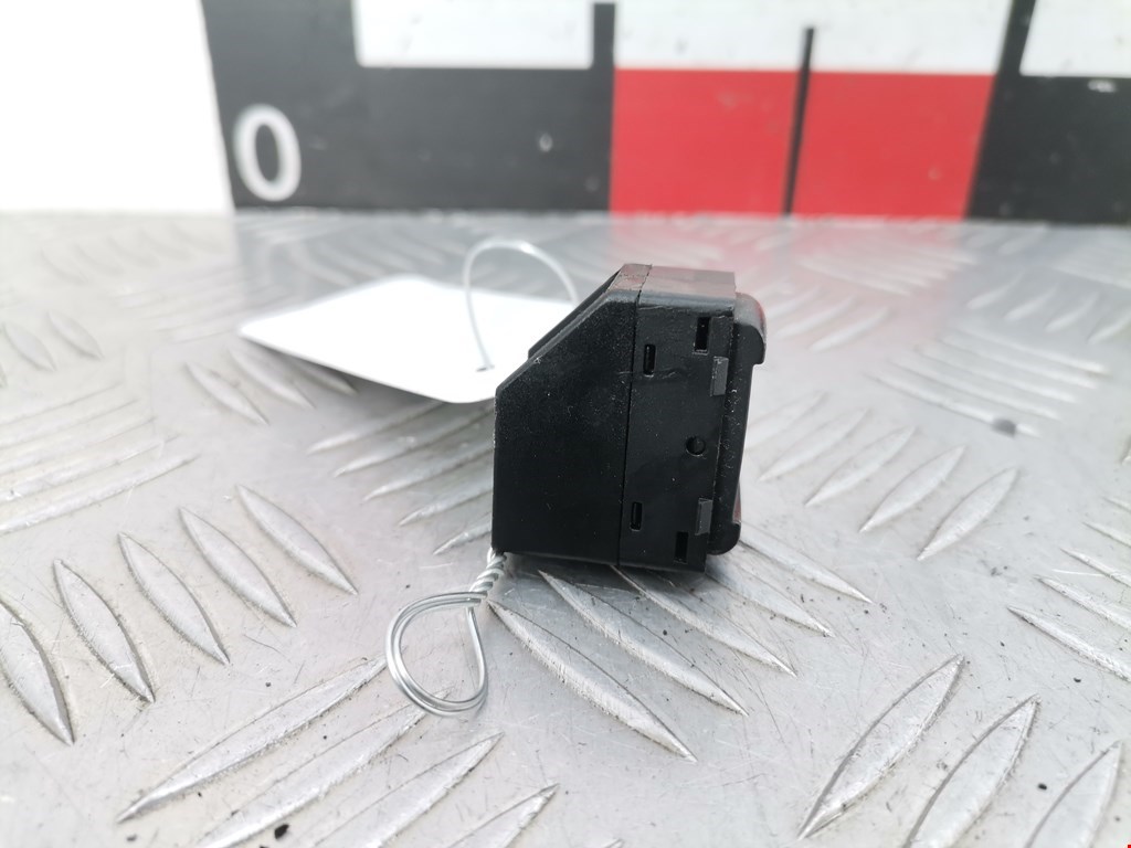 Кнопка стеклоподъемника VOLKSWAGEN Passat B5 1997-2005