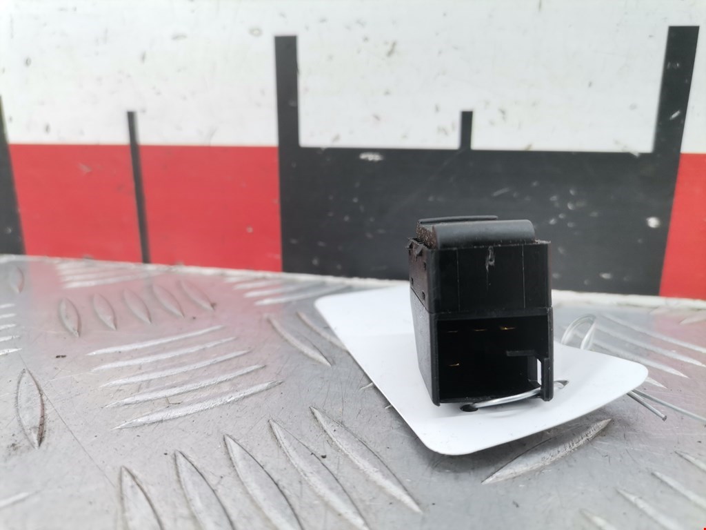 Кнопка стеклоподъемника VOLKSWAGEN Passat B5 1997-2005