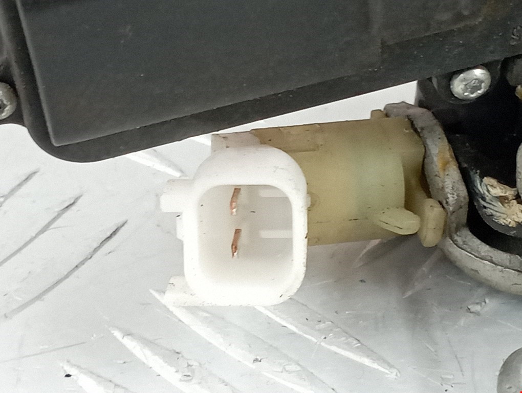 Замок двери передней левой FORD F-150 2004-2008