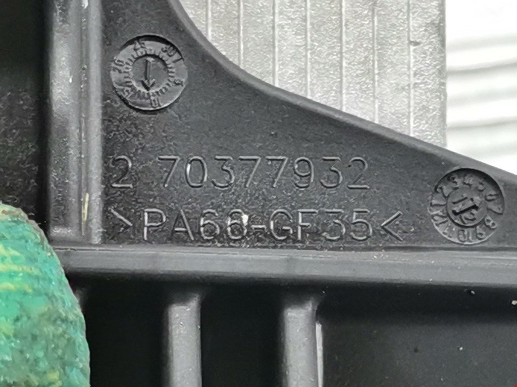 Корпус масляного фильтра BMW 3er F30/F31/F80 2011-2019