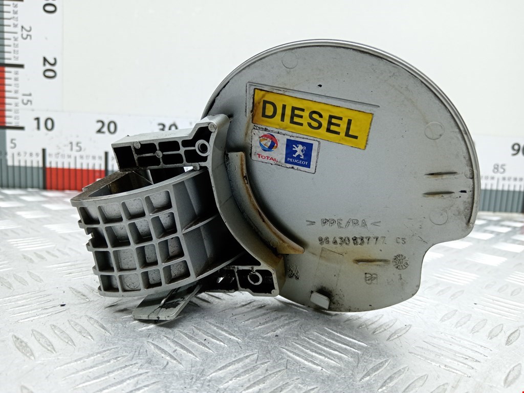 Лючок бензобака PEUGEOT 307 2001-2008