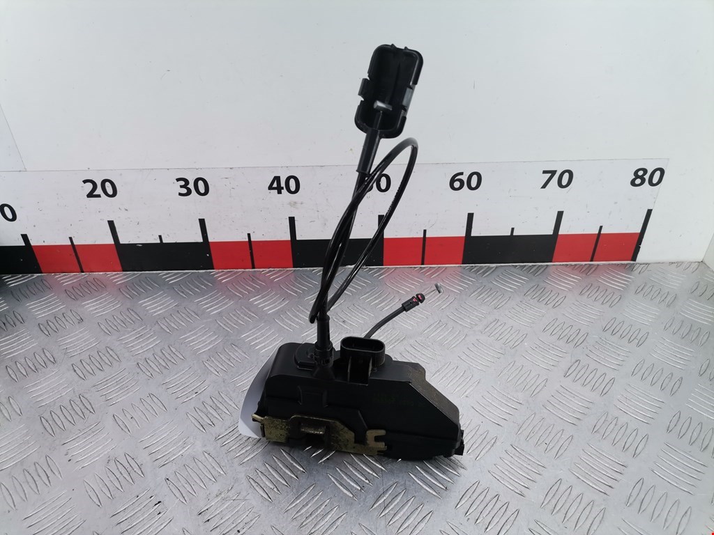 Замок двери передней правой RENAULT Scenic II 2003-2010