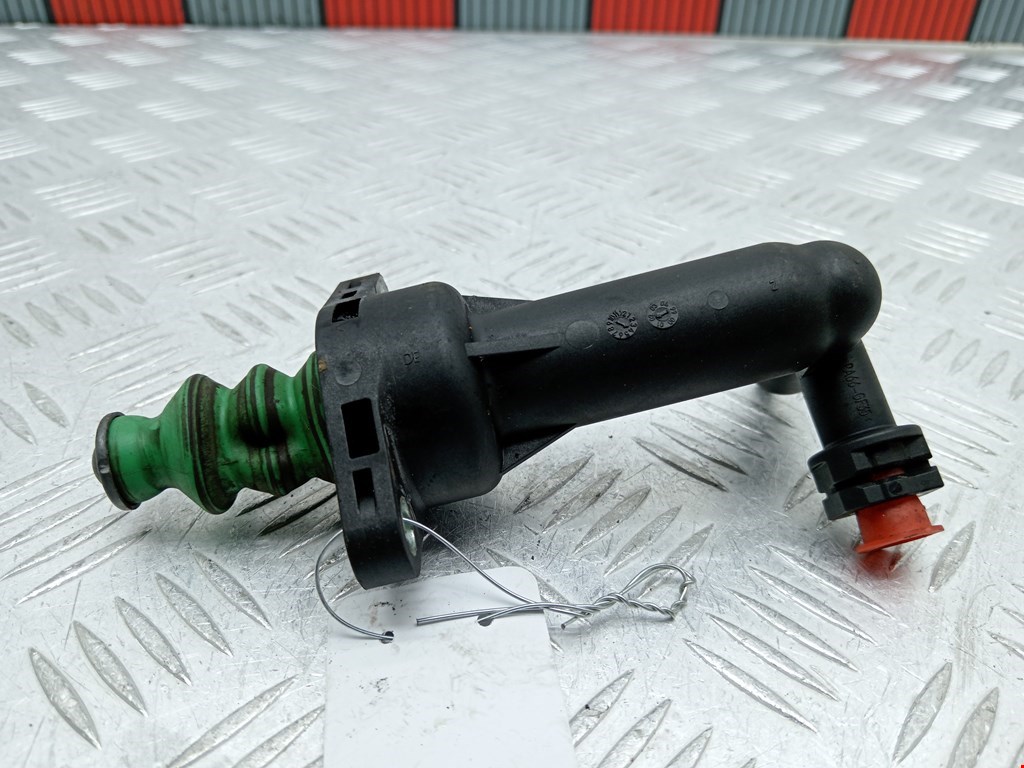 Цилиндр сцепления рабочий VOLKSWAGEN Polo IV 2001-2009