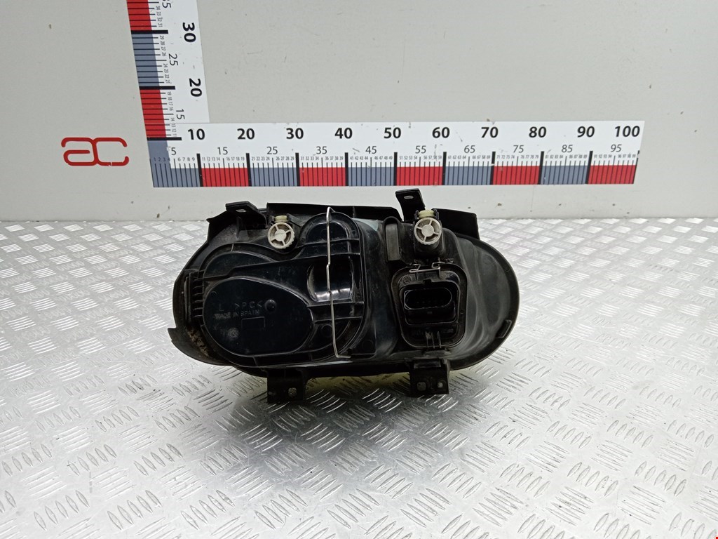Фара левая VOLKSWAGEN Golf IV 1997-2003