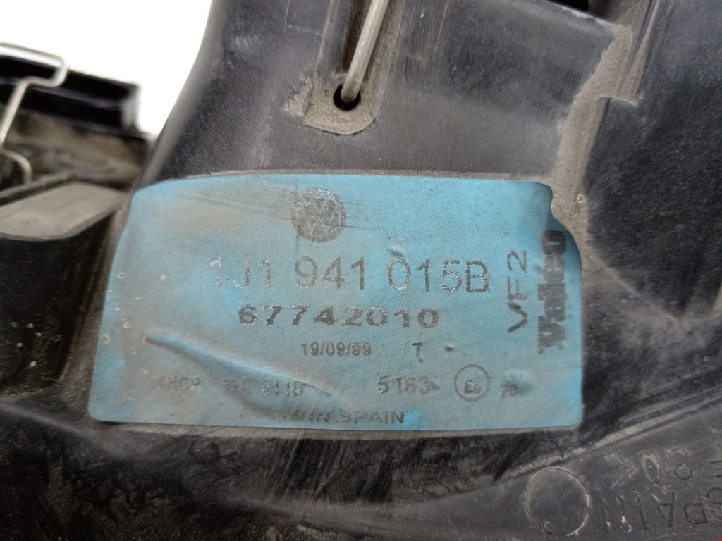 Фара левая VOLKSWAGEN Golf IV 1997-2003