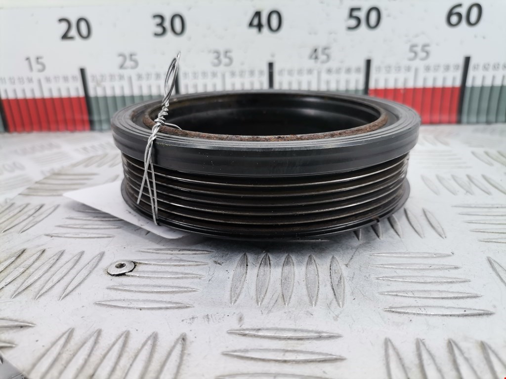 Шестерня коленвала (шкив) VOLKSWAGEN Passat B6 2005-2011