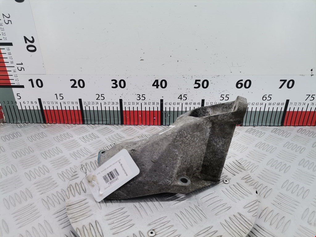 Кронштейн (крепление лапа) двигателя Audi A4 B5 (1994-2001)