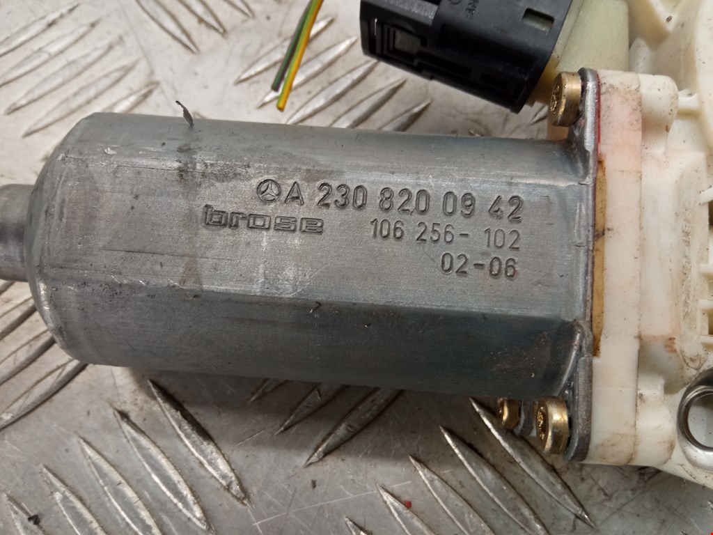 Моторчик (двигатель) стеклоподъемника MERCEDES-BENZ Vaneo 2001-2005