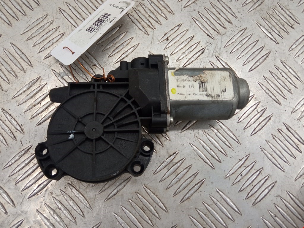 Моторчик (двигатель) стеклоподъемника HYUNDAI Santa Fe CM 2005-2012