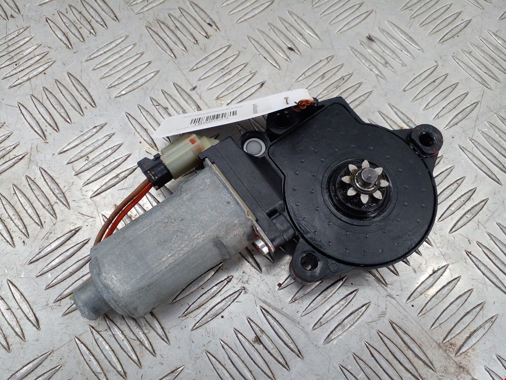 Моторчик (двигатель) стеклоподъемника HYUNDAI Tucson l 2004-2010