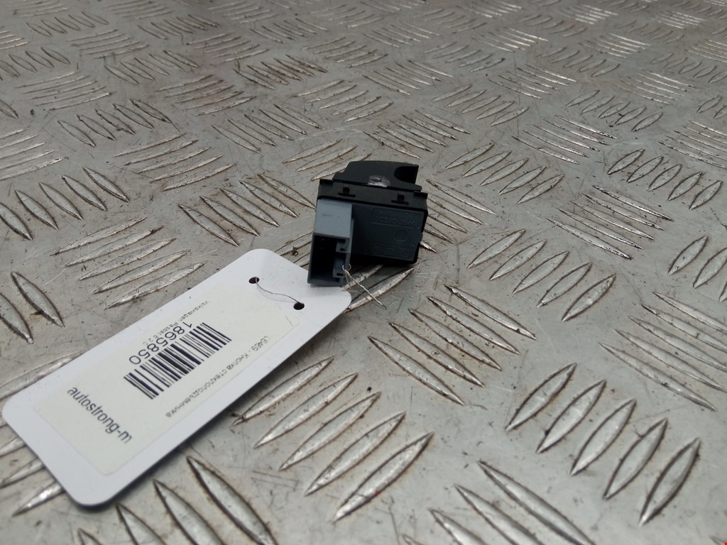 Кнопка стеклоподъемника VOLKSWAGEN Passat B6 2005-2011