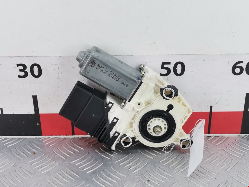 Моторчик (двигатель) стеклоподъемника VOLKSWAGEN Golf V 2003-2009