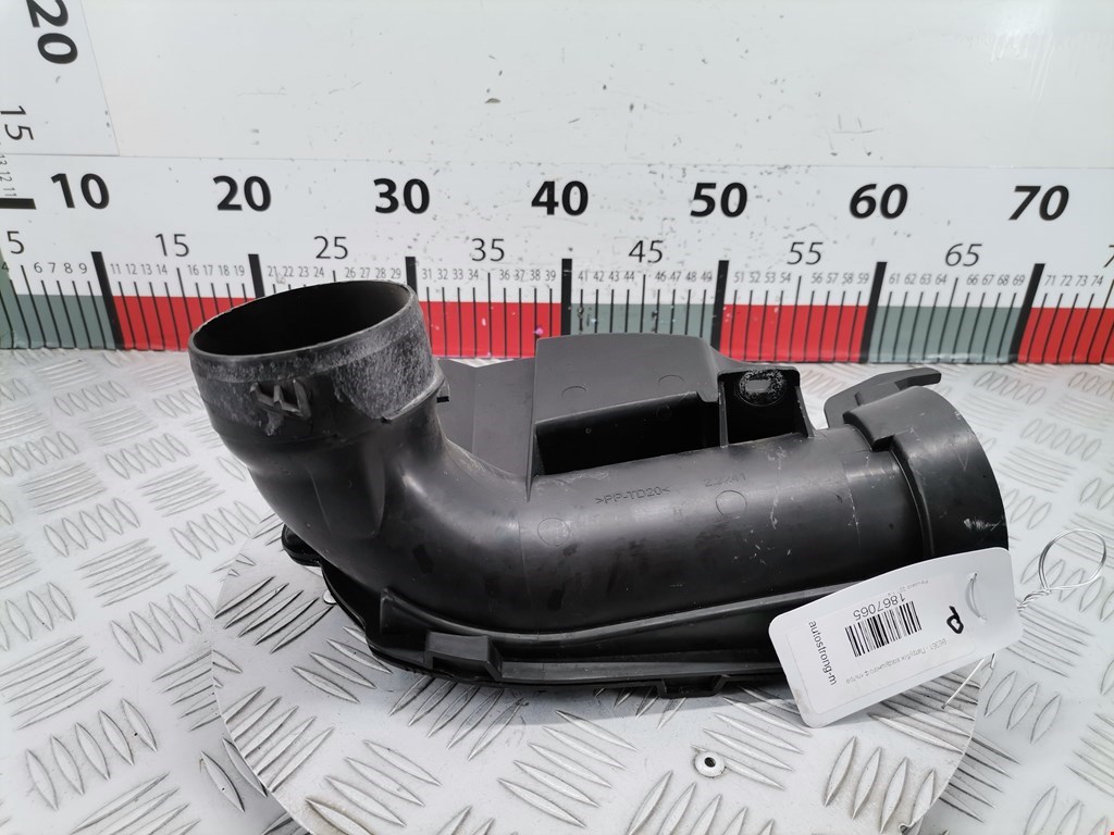 Патрубок воздушного фильтра PEUGEOT 207 2006-2015