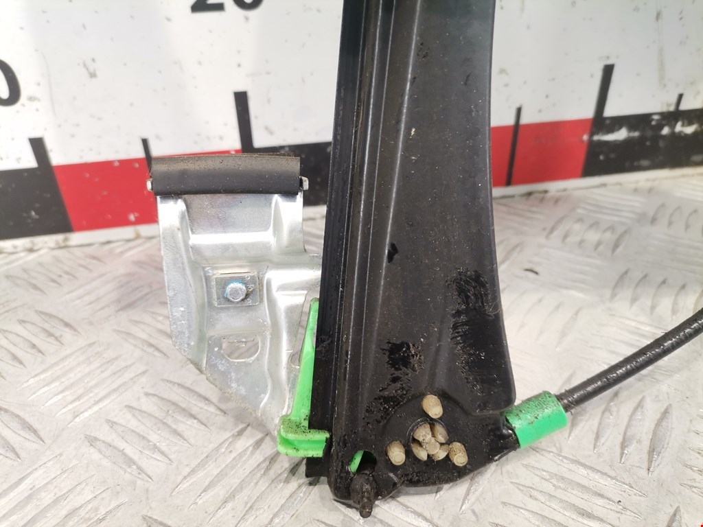 Стеклоподъемник передний правый AUDI A4 B5 1995-2001