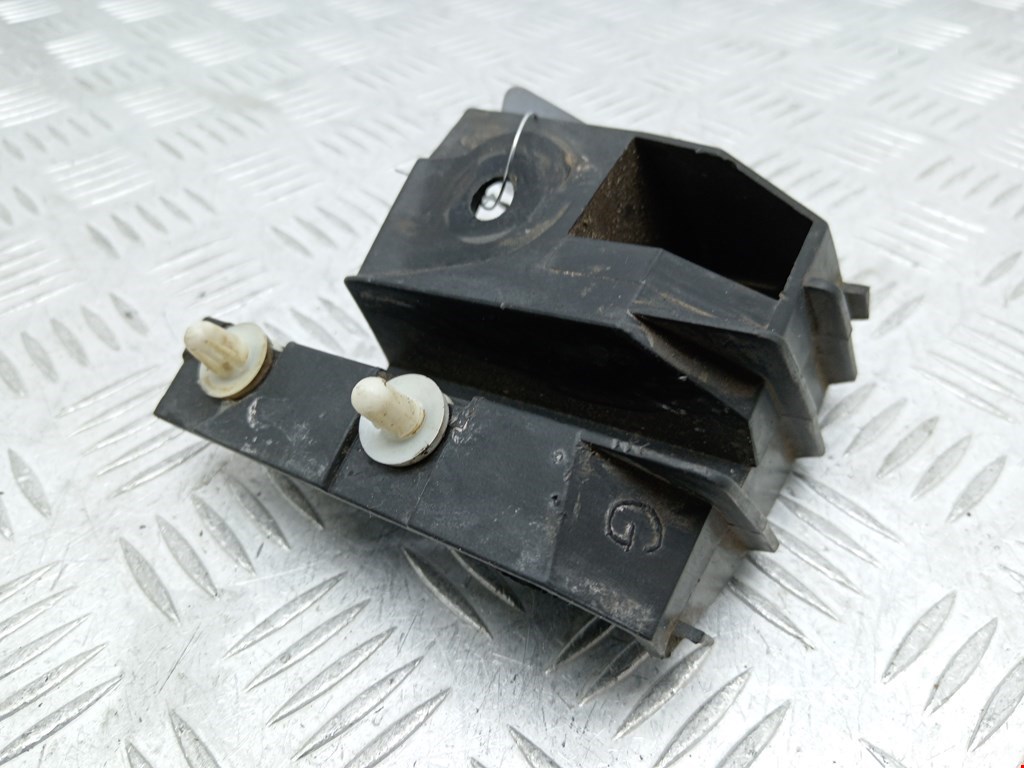 Кронштейн заднего бампера левый правый RENAULT Megane I 1996-2002