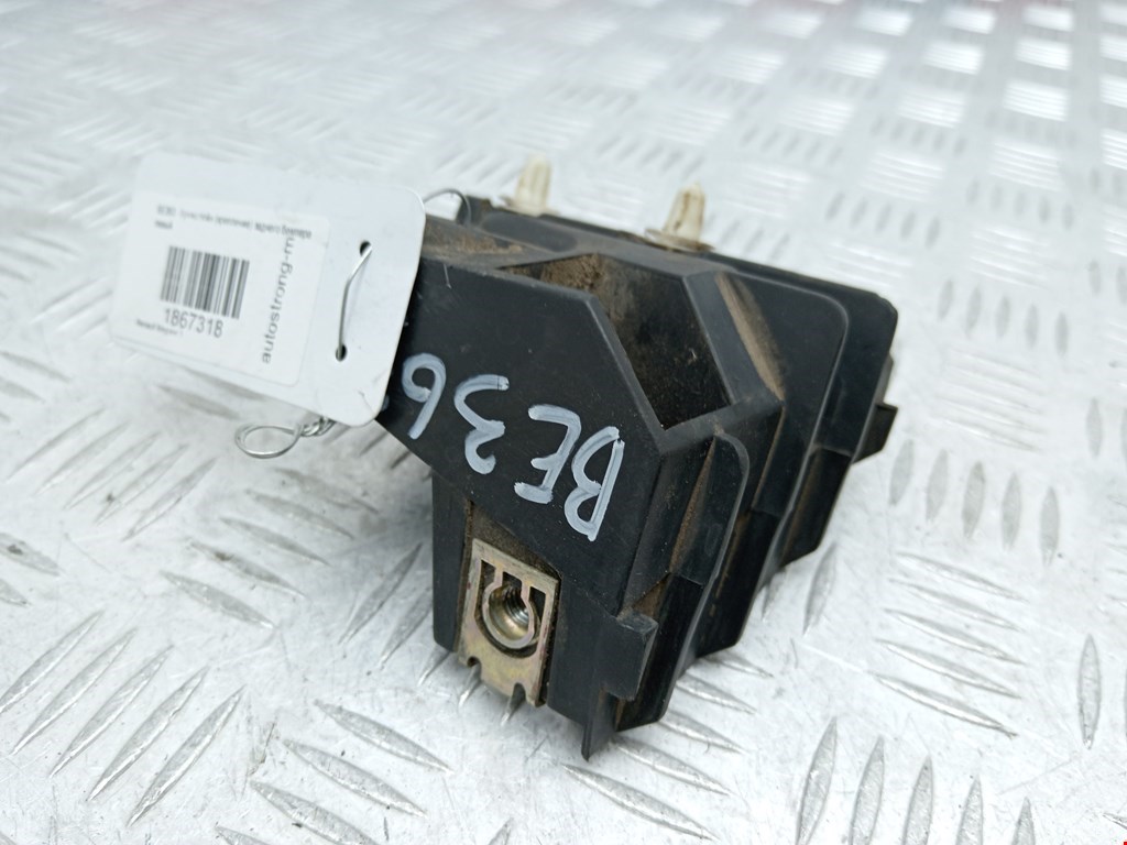 Кронштейн заднего бампера левый правый RENAULT Megane I 1996-2002