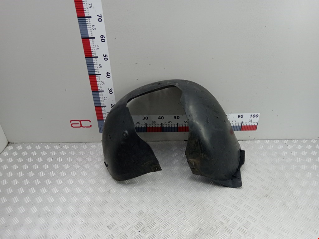 Локер (подкрылок) передний правый VOLKSWAGEN Golf V 2003-2009