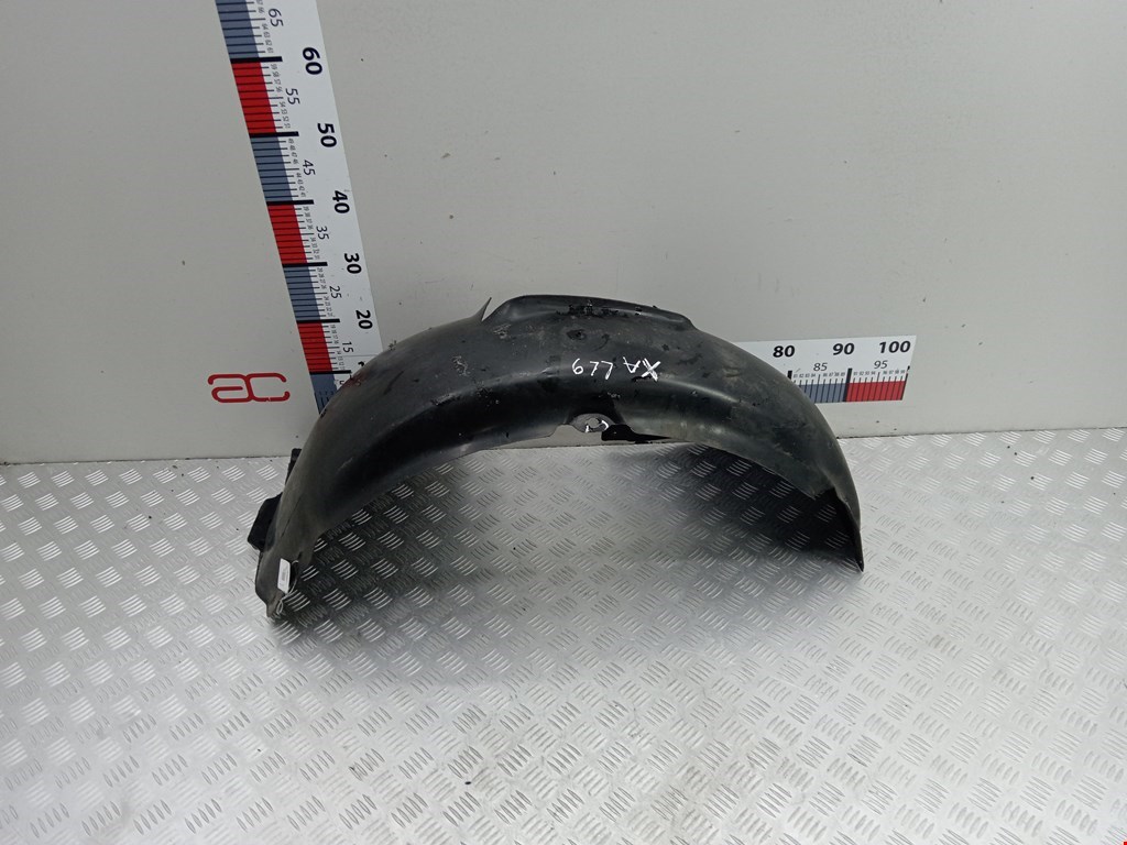 Локер (подкрылок) передний правый VOLKSWAGEN Golf V 2003-2009