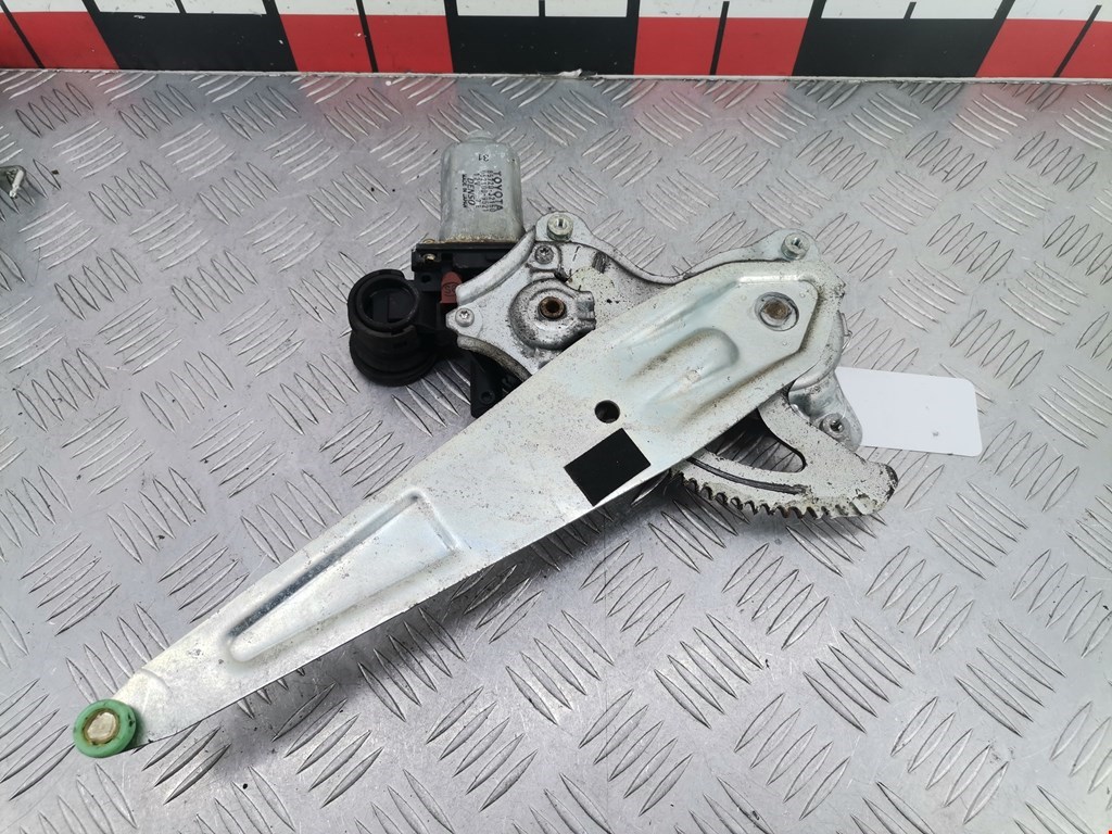 Стеклоподъемник задний правый TOYOTA RAV 4 XA20 2000-2005