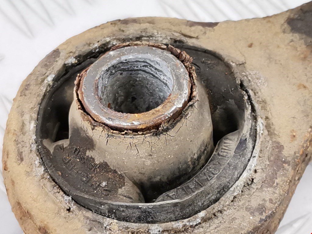 Рычаг передний правый FORD Galaxy 1995-2005