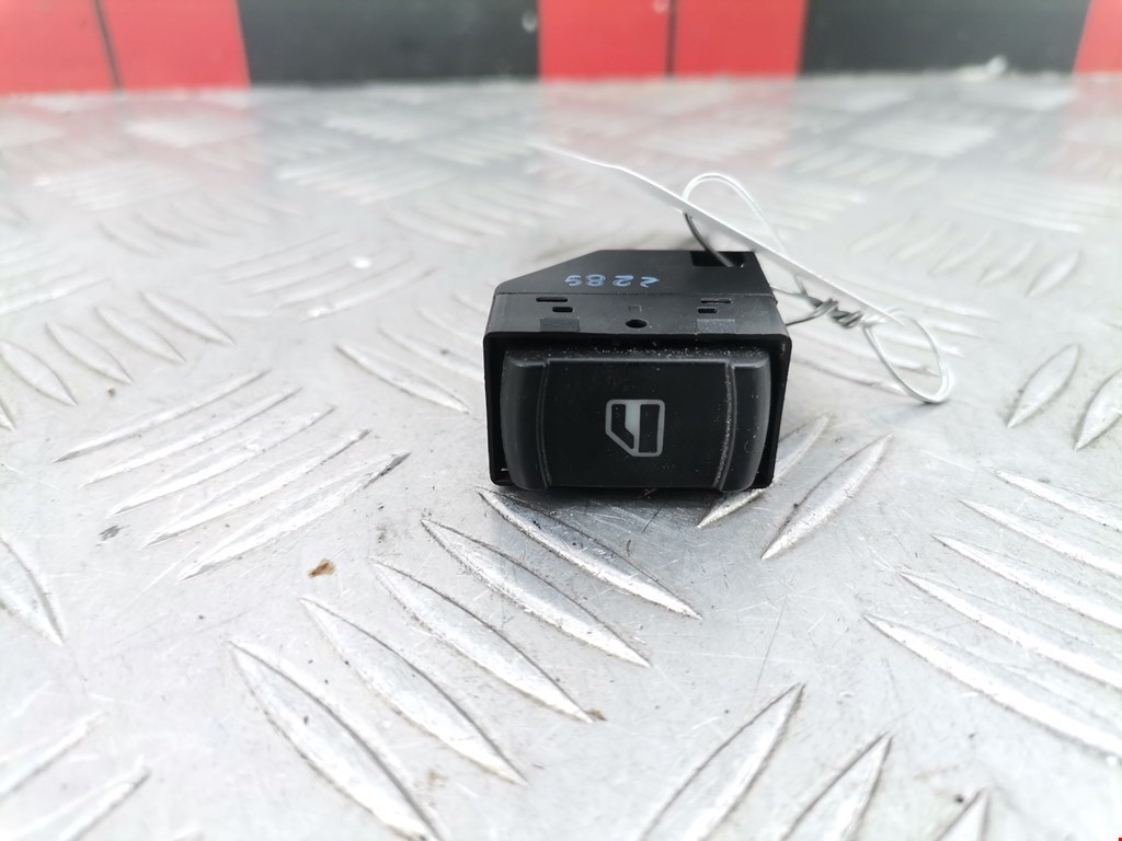 Кнопка стеклоподъемника VOLKSWAGEN Passat B5 1997-2005