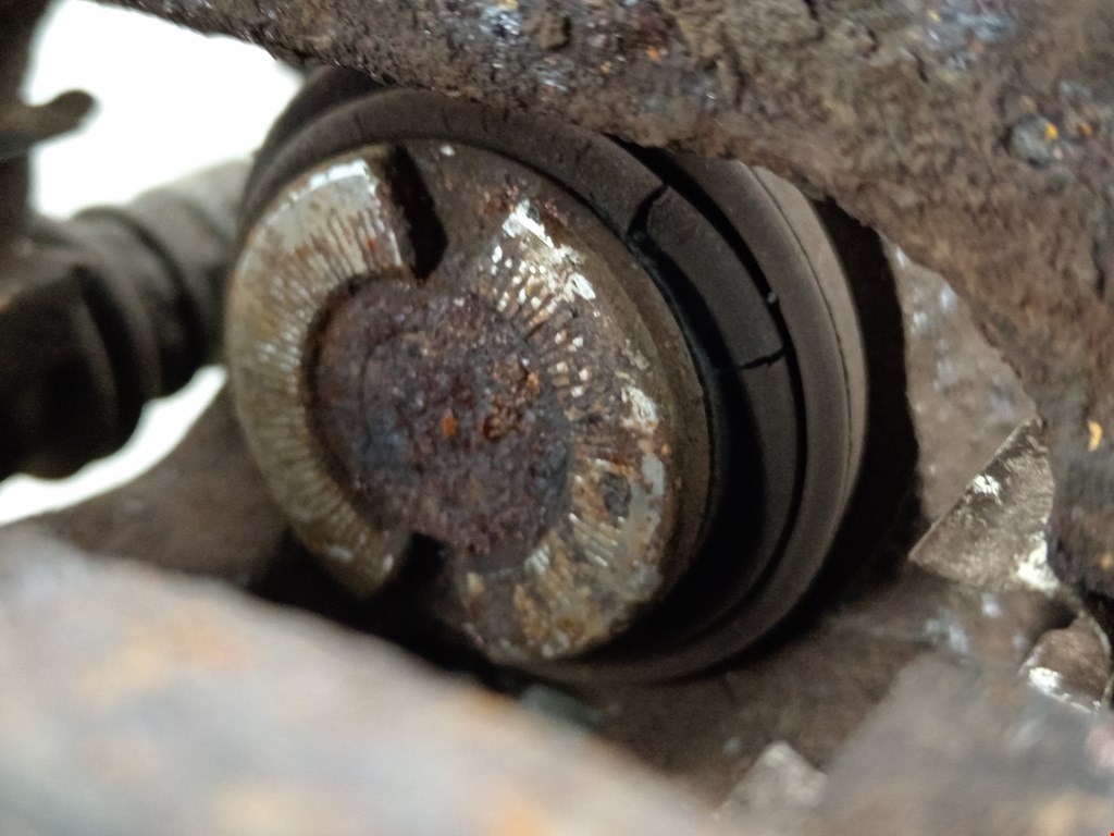 Суппорт задний правый OPEL Zafira A 1999-2005