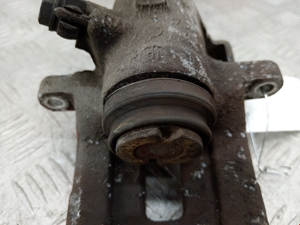 Суппорт задний правый AUDI A4 B6 2001-2005