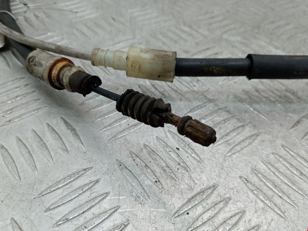 Трос стояночного тормоза левый/правый PEUGEOT 308 2007-2015