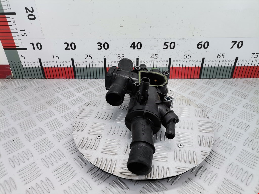 Корпус термостата FORD Kuga 2008-2012