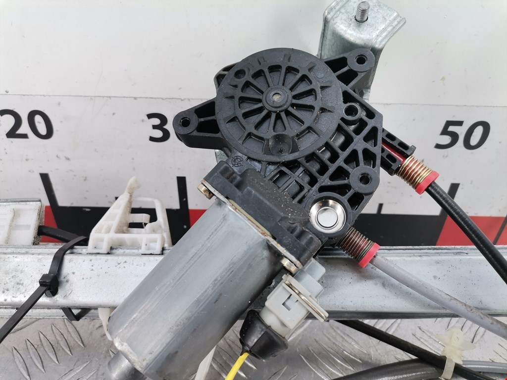 Стеклоподъемник передний правый CITROEN Xsara 1997-2000