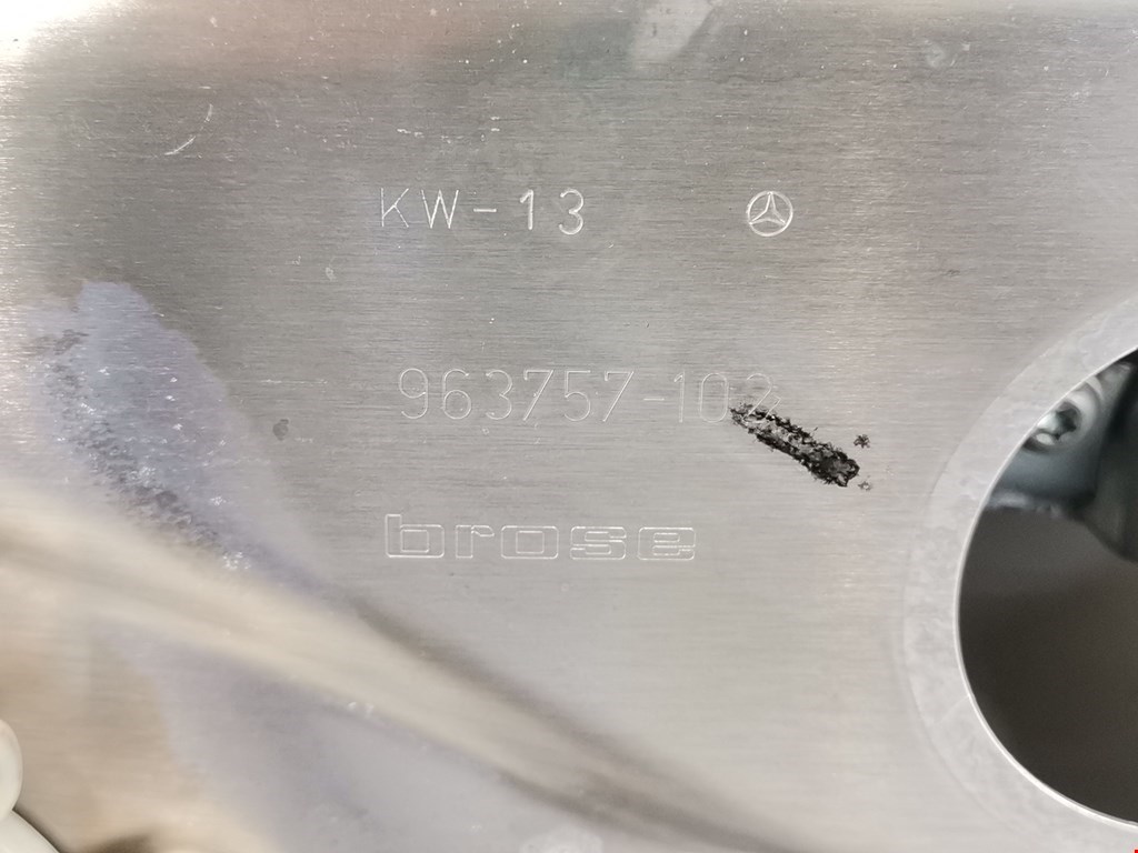 Стеклоподъемник передний левый MERCEDES-BENZ C-Class C-klasse W204 2007-2015