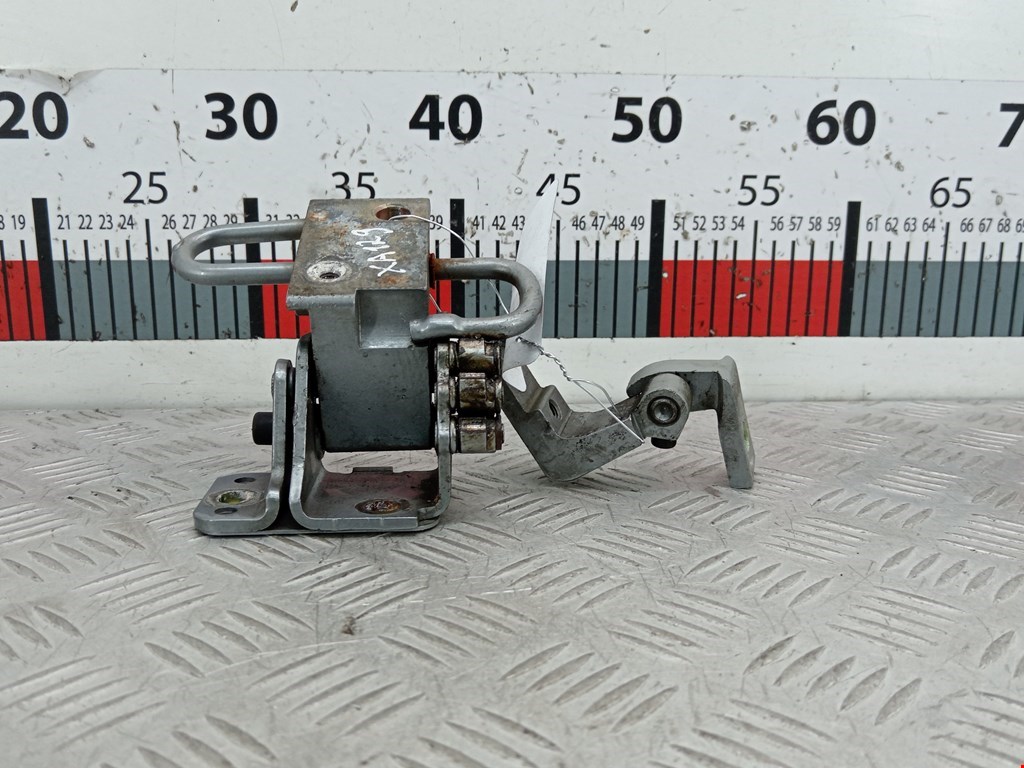 Петля двери передней левой Audi A4 B7 (2004-2009)