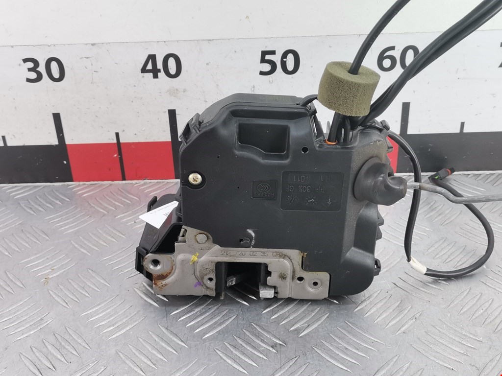 Замок двери передней правой MERCEDES-BENZ CLS-Class C219 2004-2010