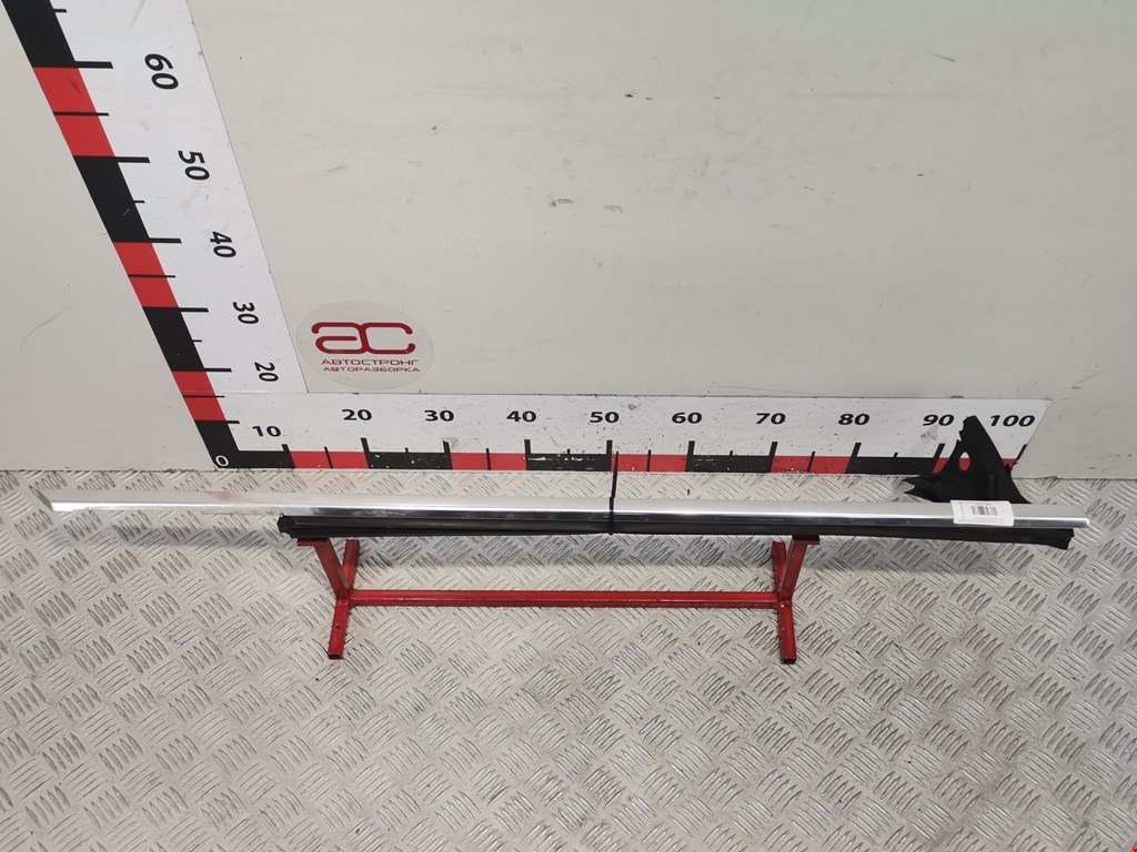 Накладка декоративная (молдинг) стекла двери передней правой Mercedes CLS-Class (W219) (2004-2010)