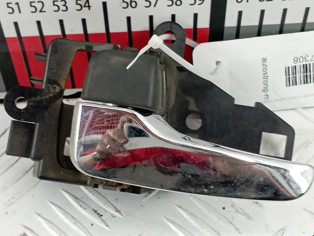 Ручка дверная задняя внутренняя левая MITSUBISHI Outlander XL 2006-2012