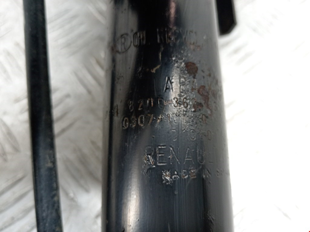 Амортизатор передний правый RENAULT Megane II 2002-2009