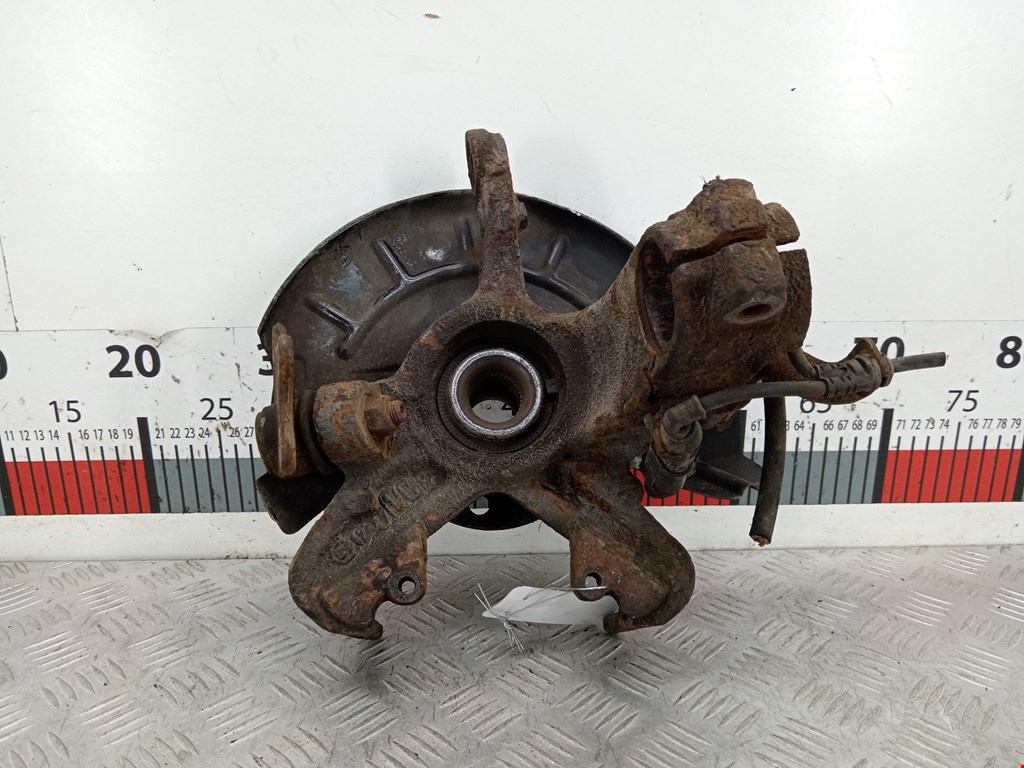 Ступица передняя левая VOLKSWAGEN Polo IV 2001-2009