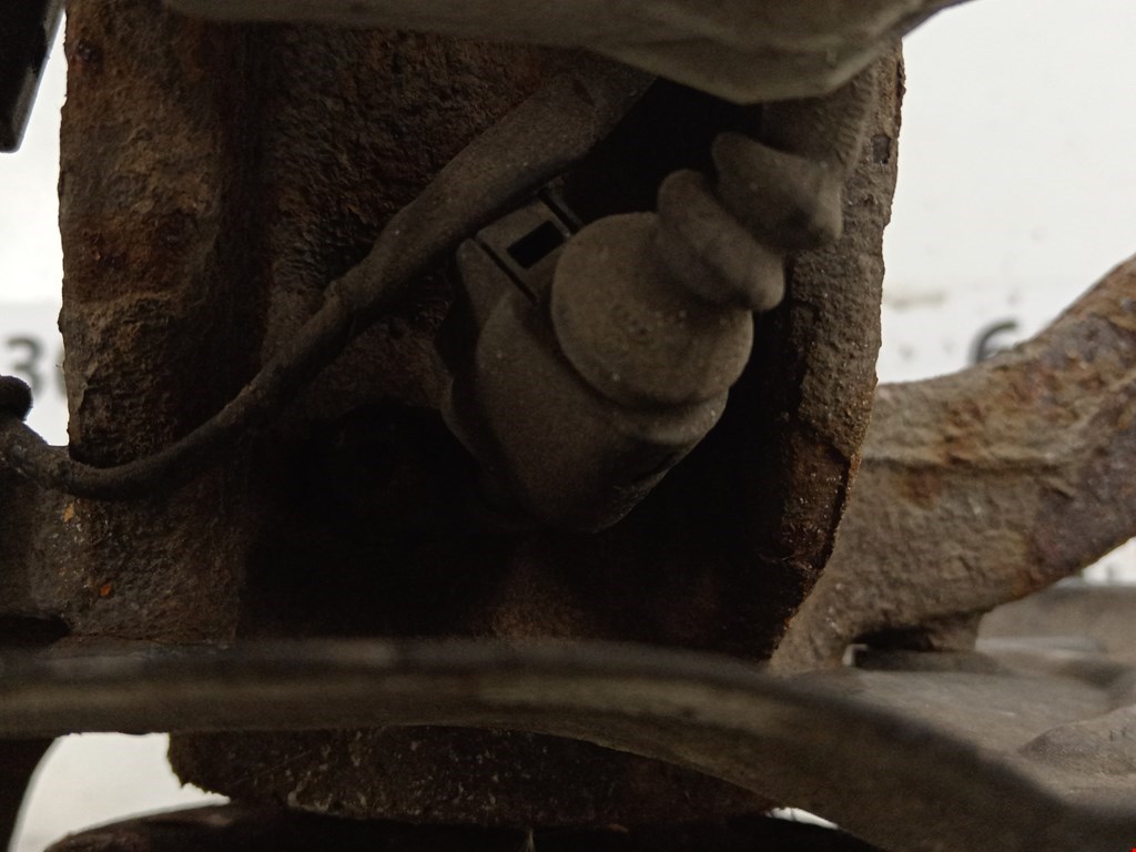 Ступица передняя левая VOLKSWAGEN Polo IV 2001-2009