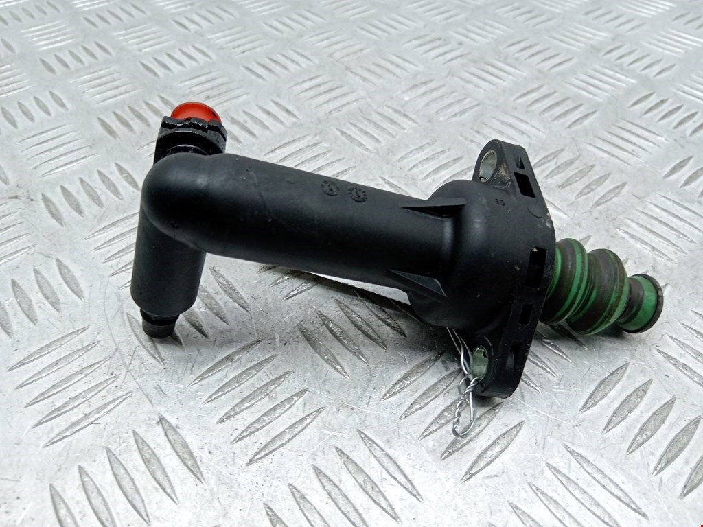 Цилиндр сцепления рабочий VOLKSWAGEN Polo IV 2001-2009