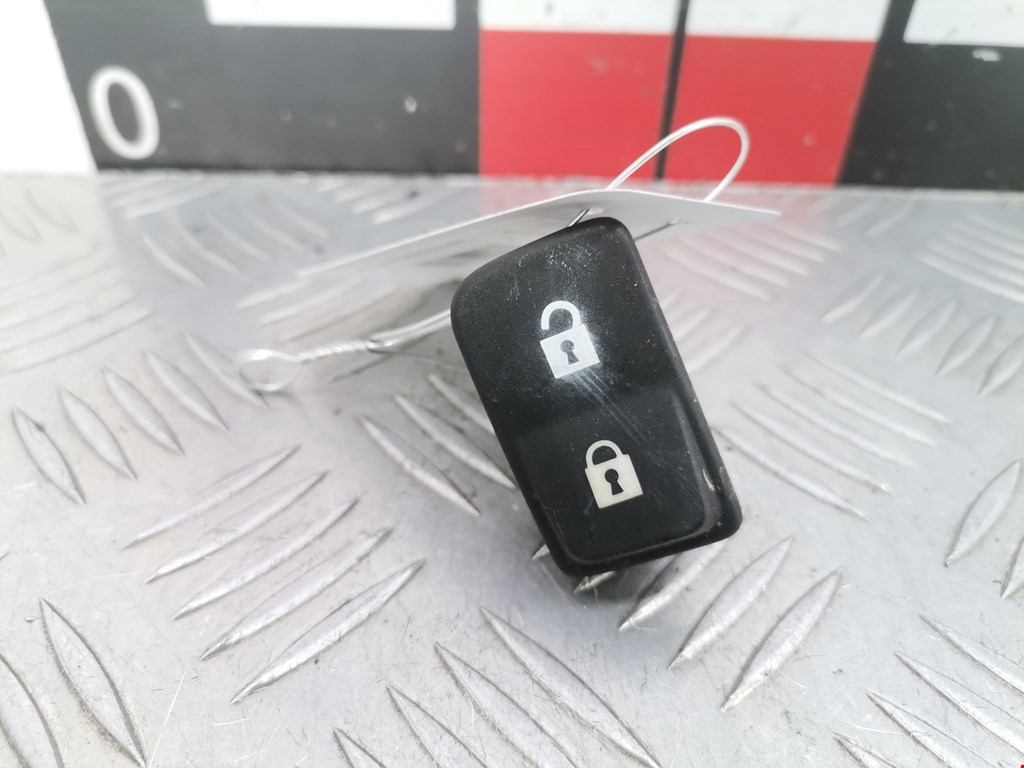 Кнопка центрального замка VOLVO S40 II 2003-2012