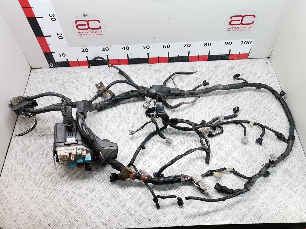 Датчик уровня в бачок омывателя TOYOTA RAV 4 XA20 2000-2005