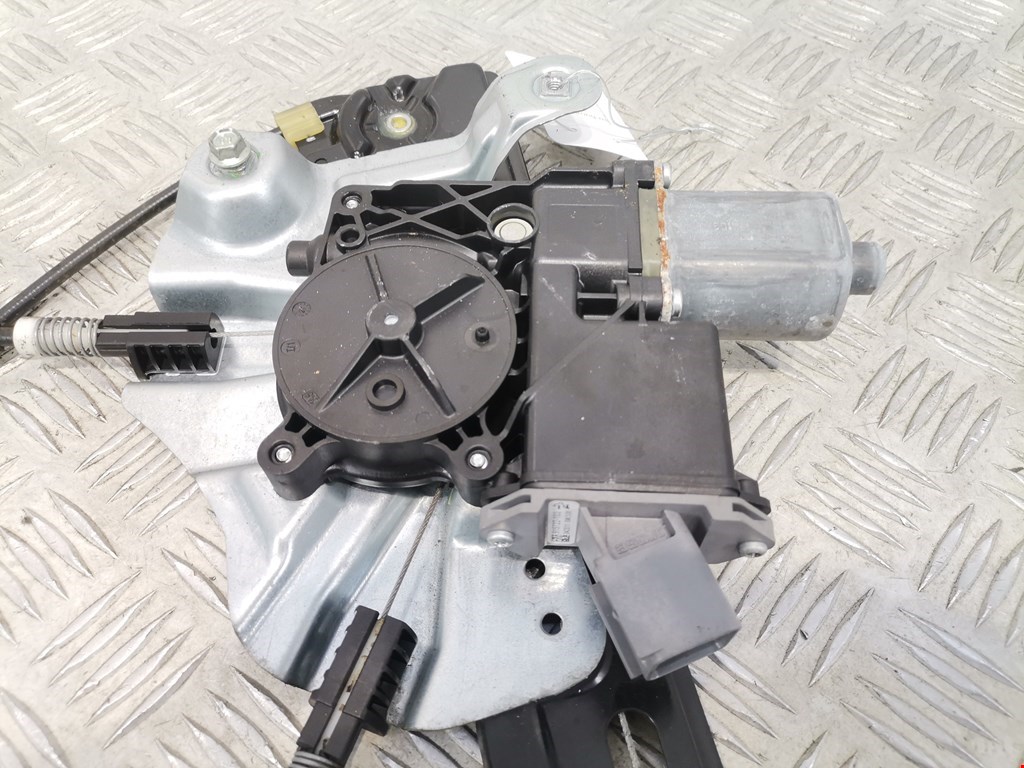 Стеклоподъемник передний левый OPEL Astra J 2009-2017