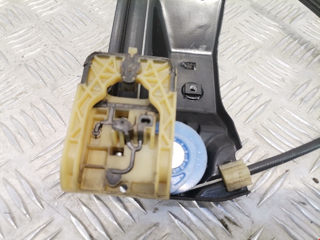 Стеклоподъемник передний левый OPEL Astra J 2009-2017