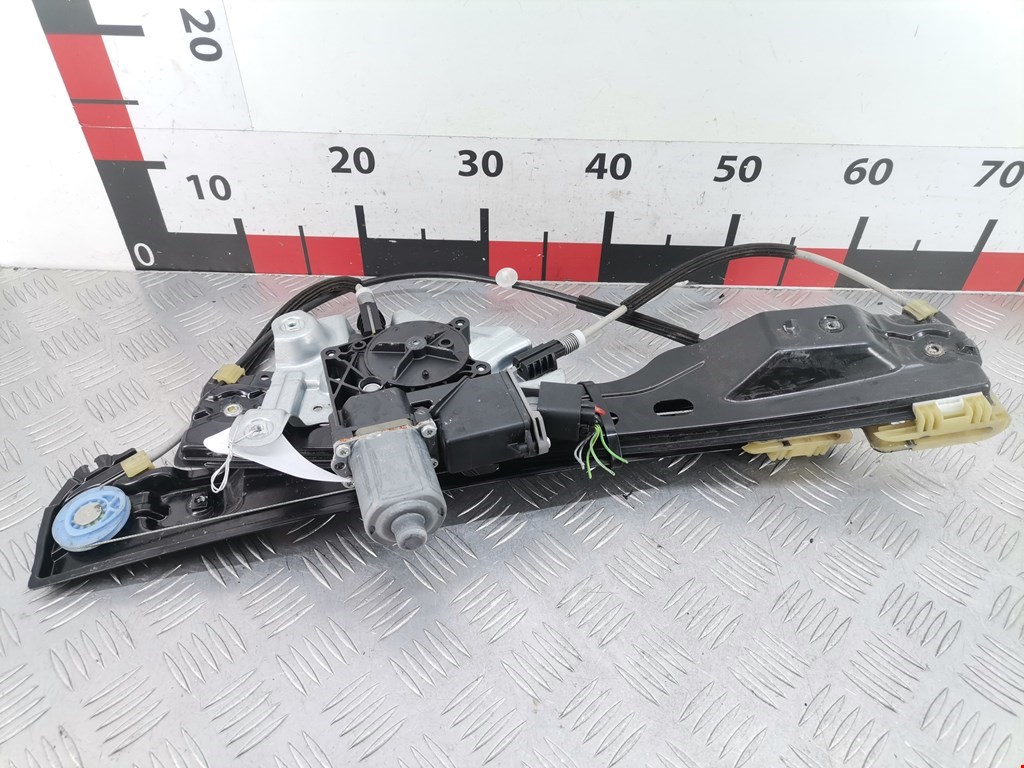 Стеклоподъемник передний правый OPEL Astra J 2009-2017